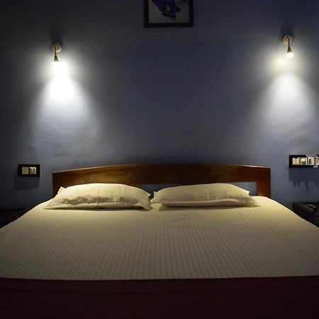 Sanrit Hotel GOA Kültér fotó