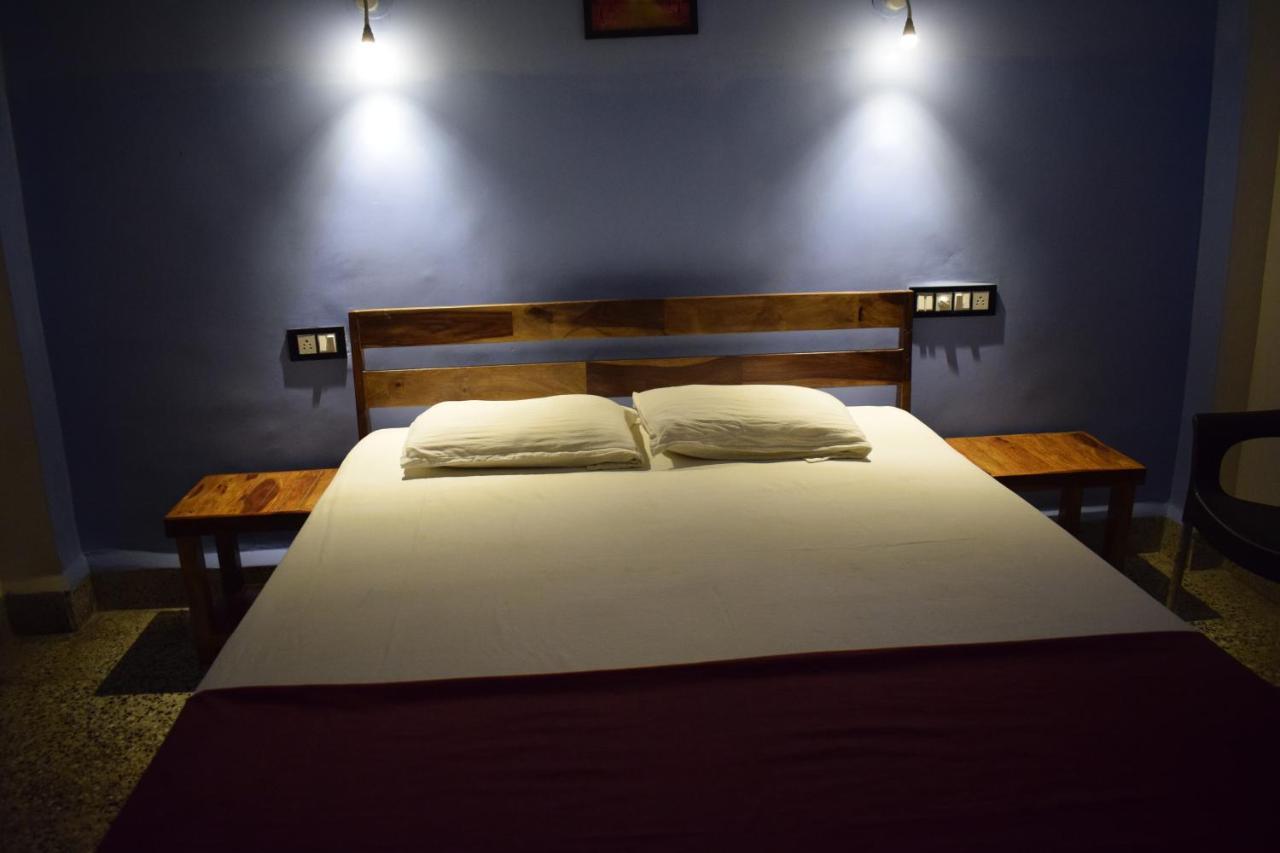 Sanrit Hotel GOA Kültér fotó