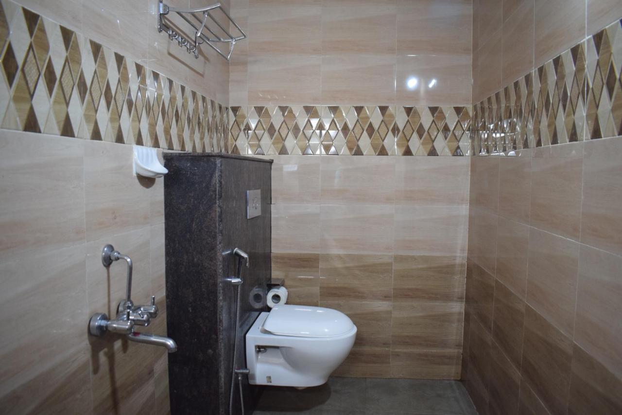 Sanrit Hotel GOA Kültér fotó