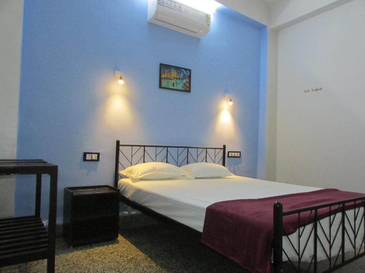 Sanrit Hotel GOA Kültér fotó